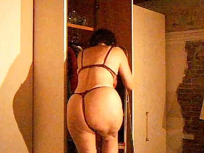 Blond babe får en fin röv i munnen classic sexfilms av en tjock kuk