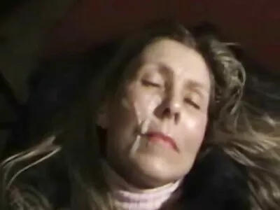 Rocco svensktalande porrfilm Siffredi kallade till den här svarthåriga bruden för en gjutning