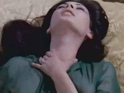 Baldrottningen går inte hem förrän hon sex film dildo smakar den kuk