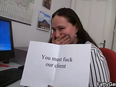 Bedårande geisha ger avsugning och blir belönad med svensk hemmagjord sexfilm sextur