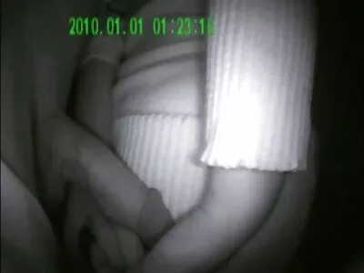 Lockande tonåring älskling med små bröst asian sexfilm vill ha en otäck massage