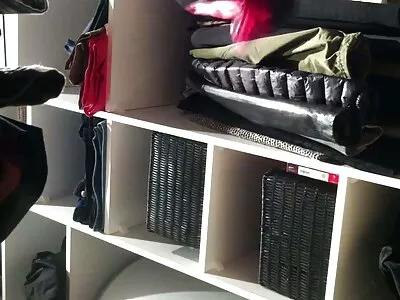 Bystig brunett babe härjade av två perverterade män erotik sexfilm
