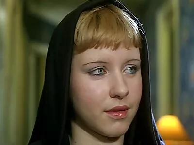 Mycket upphetsad älskling gratis svensk porrfilm Vicki Chase älskar att bli sodomiserad