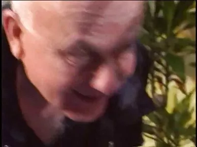 Två helt kinky brunett brudar njuta av dansksexfilm lite anal kul