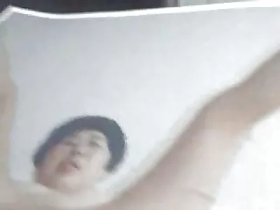 Porrbesättningen sträcker sexfilm mom ut sin bakdörrsinträde idag