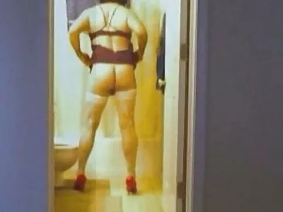 Het blondin babe suger och rider en skallig, teensexfilm hängande dubb