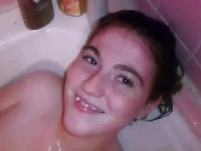 Lucky gentleman har fyra vintagesexfilm randiga pumor till sitt fulla förfogande